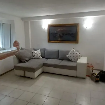 Toloma Apartment *